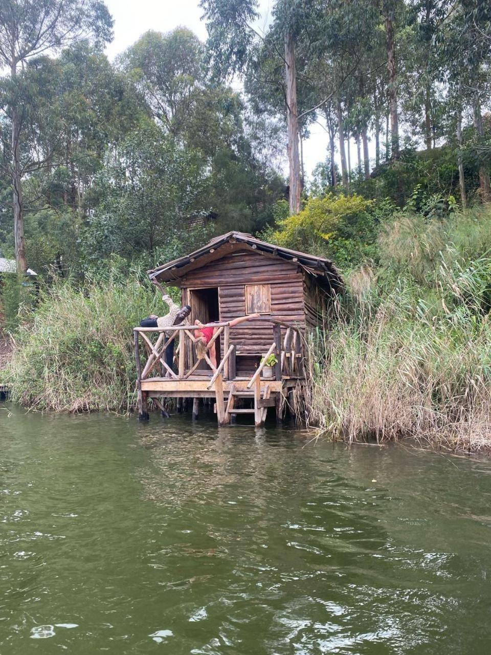 Om Hostel Bunyonyi Kabale Eksteriør billede